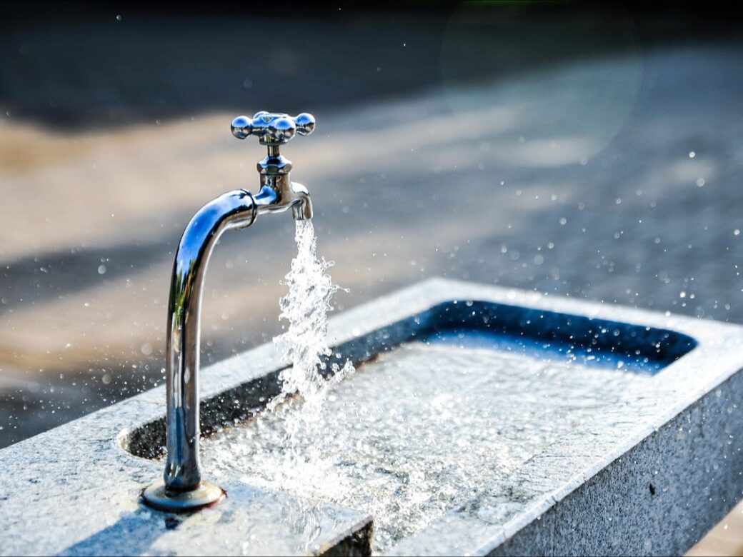 Gérer une Facture d&rsquo;Eau Élevée à Maurice
